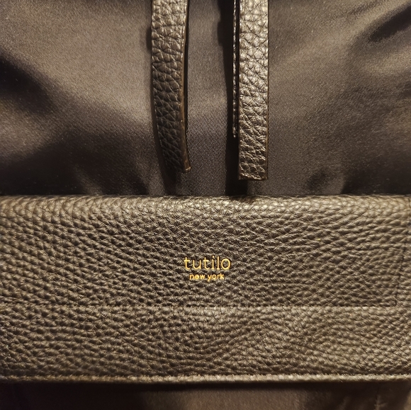 Tutilo New York Back pack